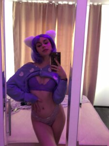 Mimi_Fun Public Pic 4