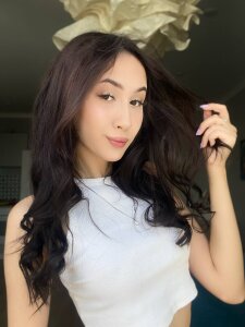 AvrilLatam Girl Light 🌼🤍 Pic 4