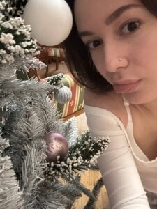 LilyLanes 🎄🤍 Pic