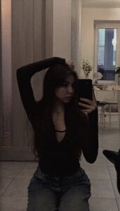 BritanyCrowner Aria Bilde 4