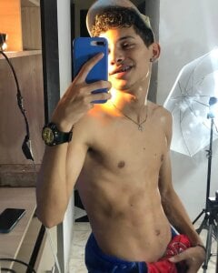 YOUNG_GUYS1 Erick🍒 Gambar 7