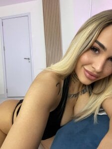 AmmyDanger Look and admire Pic 6