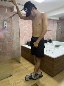Emir_Ozan_ Jacuzzi Time Foto 6