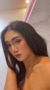 annelicioussss Luna Pic 2