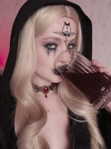 AshleyD_ Halloween 2025 🎃Bela Demitrescu🎃 Pic 6