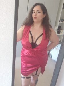 Chubbylxcouple's XXX Nude Photo 4