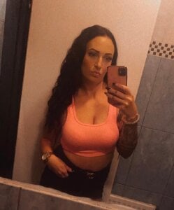 LolaSweetButPsycho7 Public Pic 2