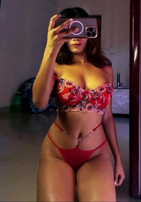 lusty_jasminee