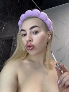lola_go's XXX Nude Photo 2