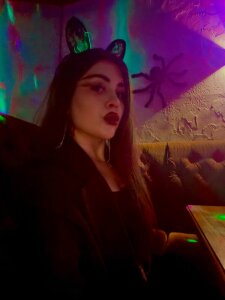 GraysLunna Public Pic 2