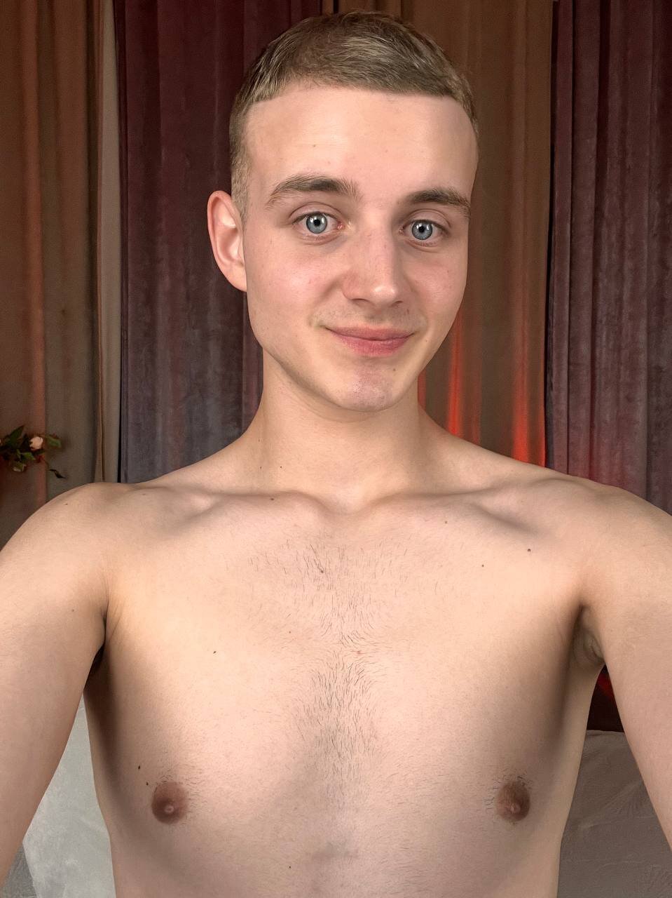 HereAlexColee Foto en Tendencia 4659