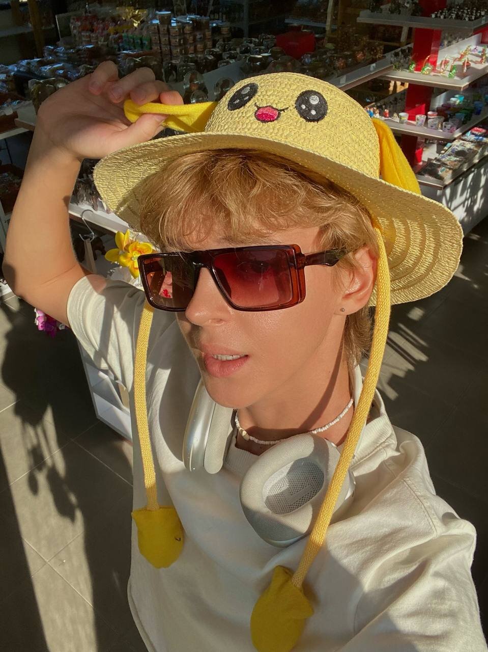 angleAndy Trending Pic 5349