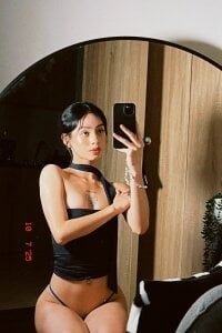 salome-brown cute Pic 3