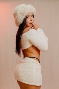 AshleyCampbell_ white Pic 3