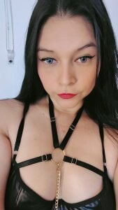 nare_celebi If you play with me, don't regret it Pic 3