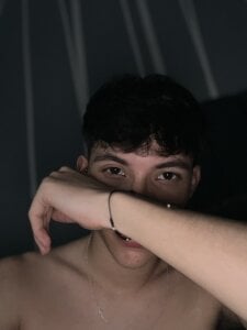 RyanGosslling_ Public Pic 5