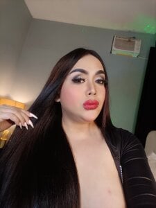 Unforgettable_Maria Public Pic 2