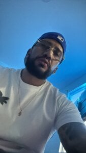 Santiago_hot19 Public Pic 2