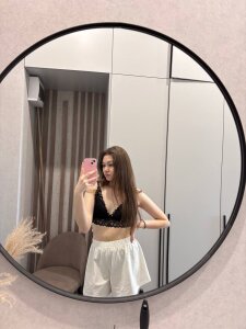 LewisThrone For you cute Pic 3