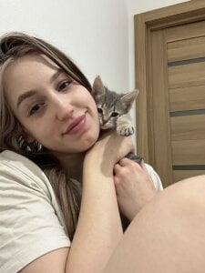 NicolaHulse Mountains and my cat😍 Bilde 2