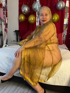 girl_amada I MAKE SO HAPPY Pic 3