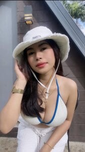 Natashahugetits hottiee pics Pic