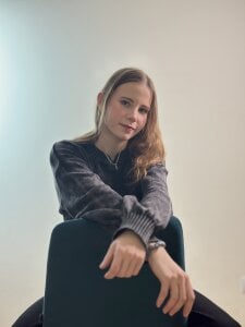 DevoraCantley Public Pic 4