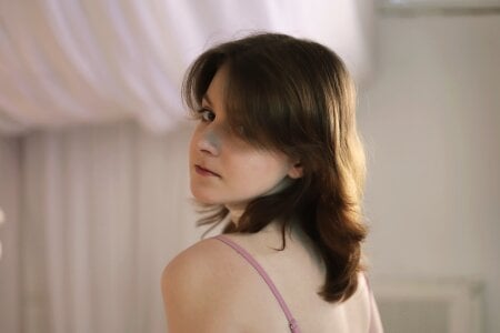 Sophie_Lavelle Public Pic 3