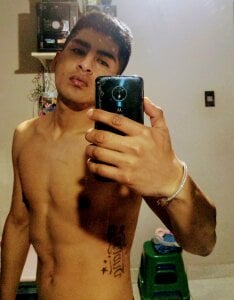 LeonRoots Leon Pic 2