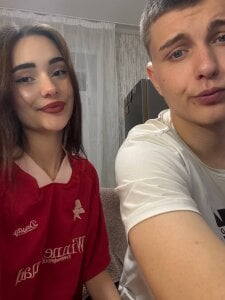 I'm with my friend Sofia. de DenisSofiaa  3 photos