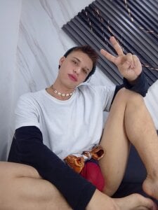 I'M JUST A NICE GUY de Liam_York_  8 Imagens