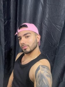 adamhairy pink Immagine  4