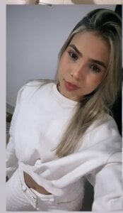 Inna_Moll Public Pic 2