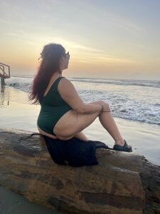 Zdjęcia BlazedPauX Pau in the beach being shy👀:  2