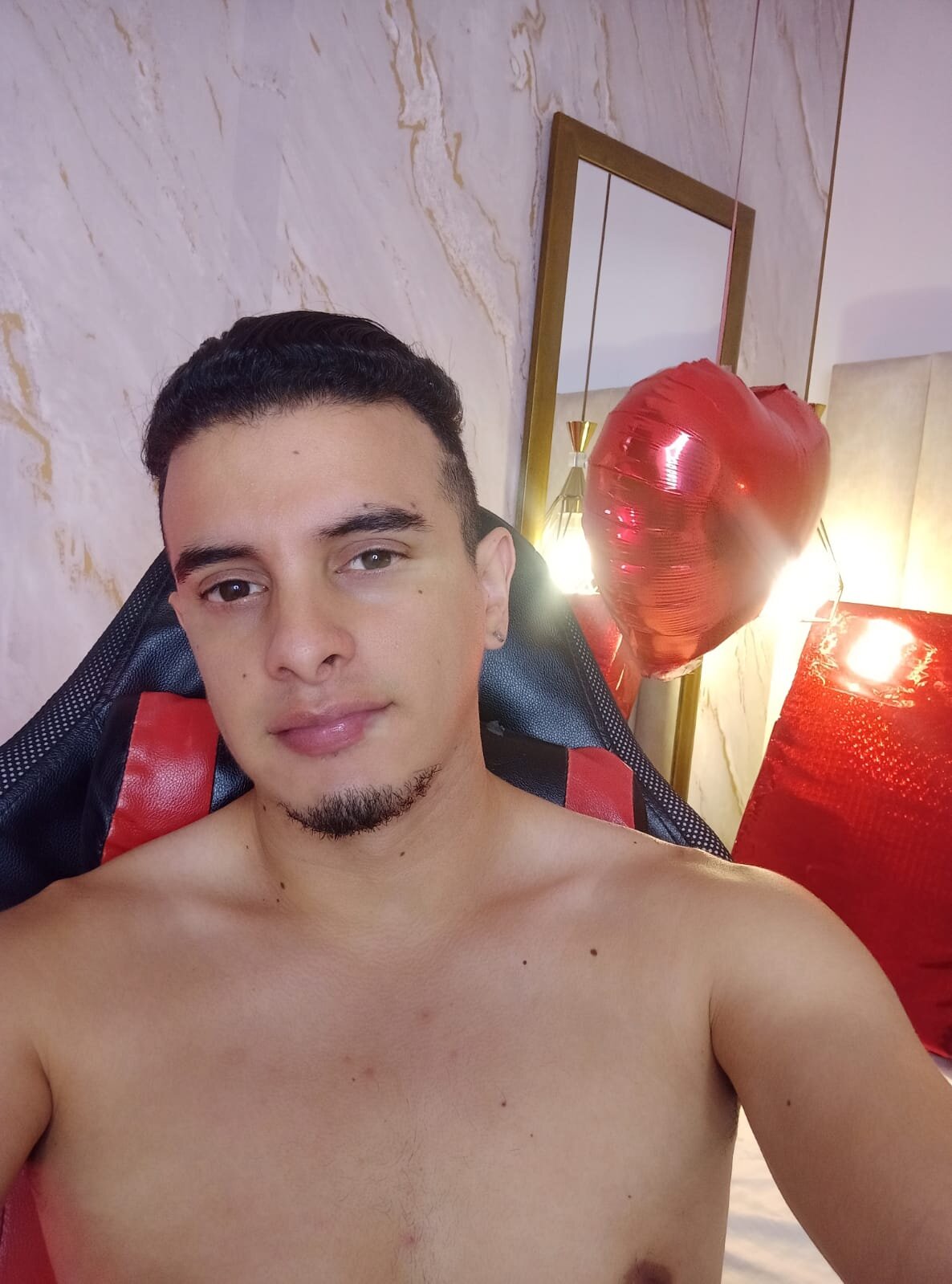 ภาพที่กำลังนิยมของ Maximo__  5654