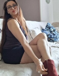 ChouqxxxCoreleone en talons rouge Foto 4