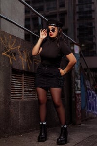 JuanitaMore01 Juanita en paris 🗼😎 Pic 3