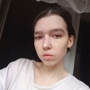 little_Teya mooore makeup beauty Foto 3