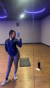 🦾🏋️‍♀️🚴‍♀️🦿 de Violet_Blazee  4 Imagens