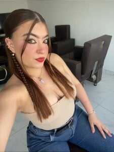 AmbarGills relax Pic 2