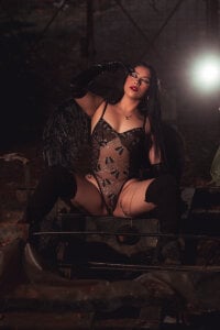 KaylaLux_ black is my color Pic