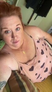 BustyRedxx Public Billede 4