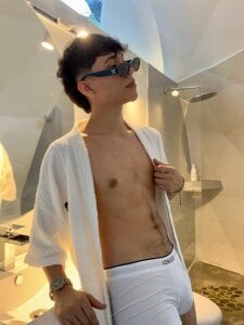 Public od AronTawers  2 snímek