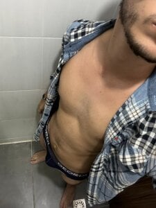 Alhan_Twink Public Pic 6