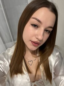 LeilaForrester Cam Model Profile | Stripchat
