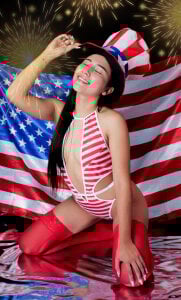 SUNNYCYRUS Happy 4th of July Pic