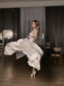 FollowLovee Come for my romantic dinner💋 slika