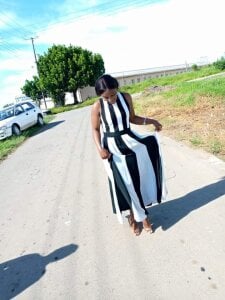 Lucy_Blacksilk Public Pic 2