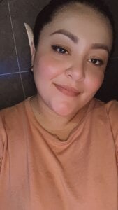 Katy de Katypersian_  2 photos