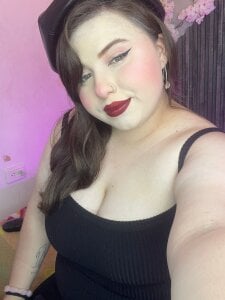 Kitty_Bms_ Public Pic